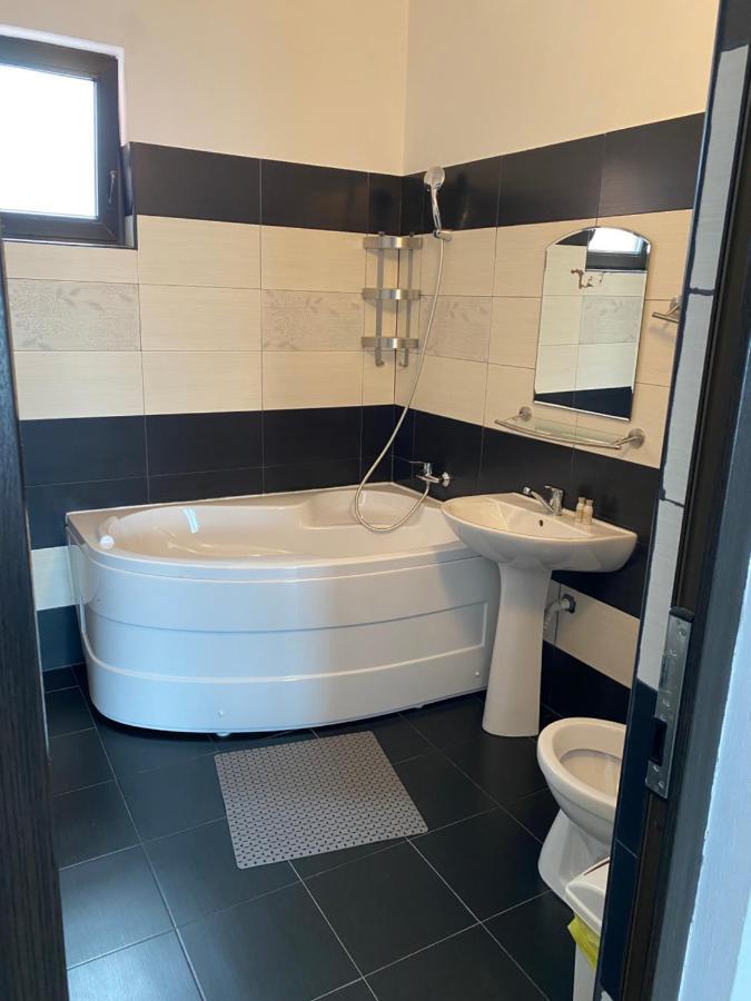Vila Isabela Hotell Costinesti Exteriör bild